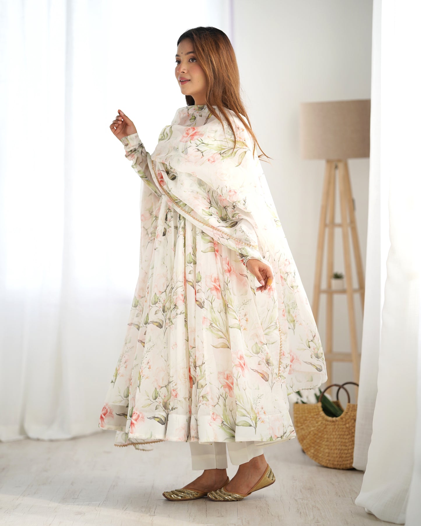 Fresh Look Organza Silk Kali-Cut Anarkali Suit Set with Dupatta & Pant – Summer Festive Special