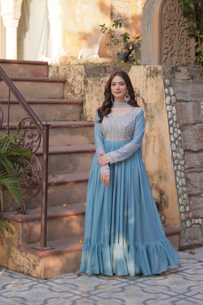 Perfect Partywear Gown with Dupatta – Full Sleeves