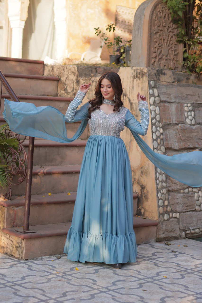 Perfect Partywear Gown with Dupatta – Full Sleeves