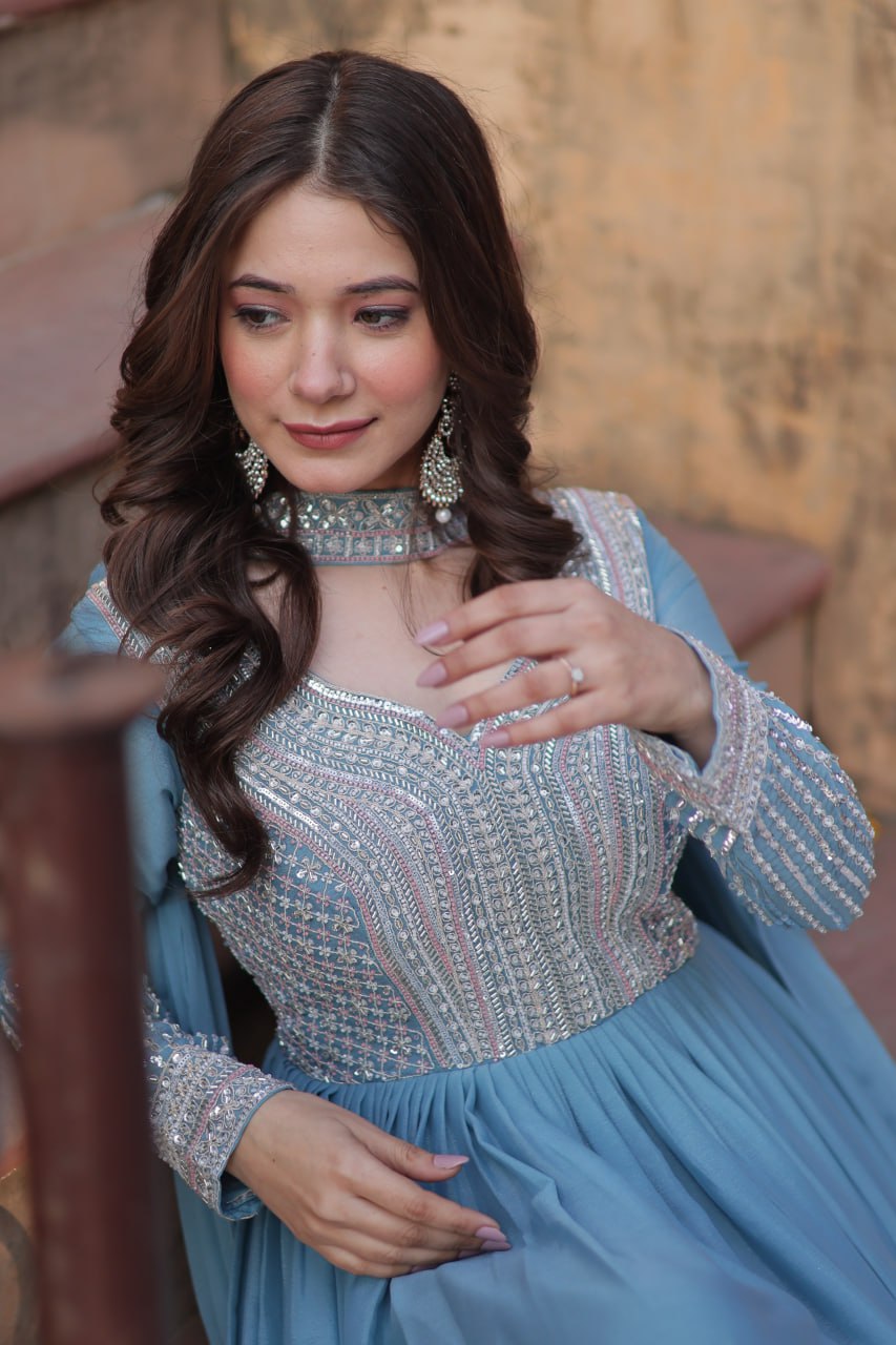 Perfect Partywear Gown with Dupatta – Full Sleeves