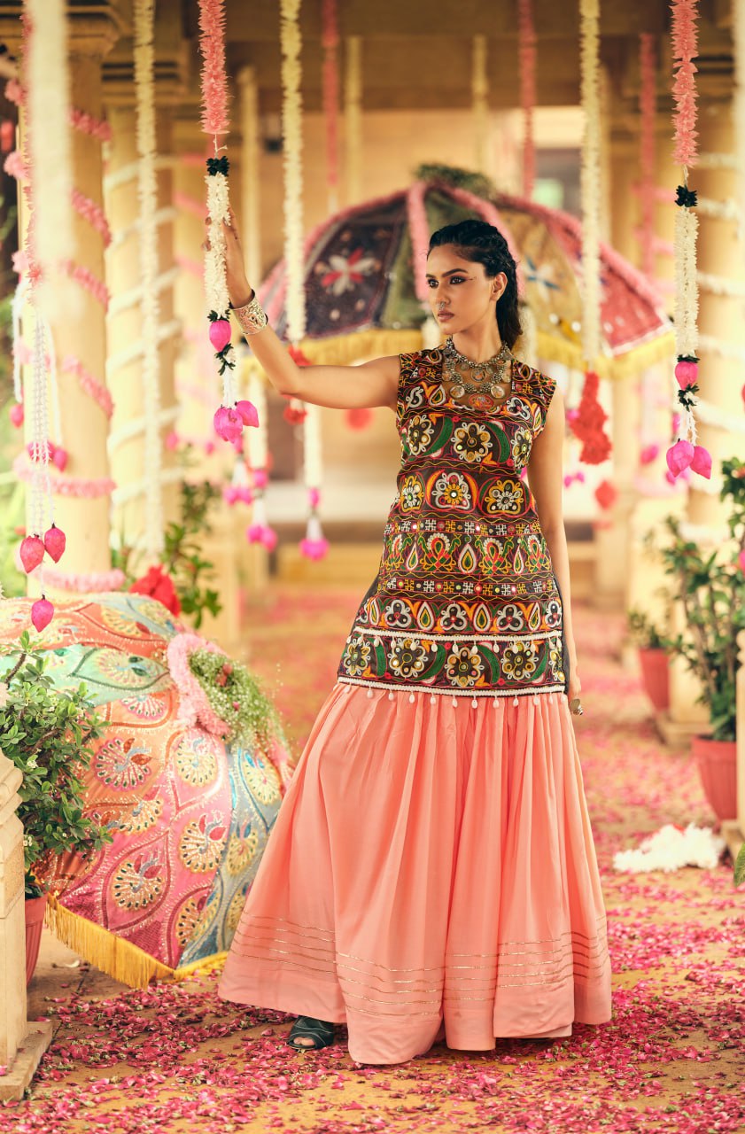 "Pehnava Jo Virasat Ban Jaye" β Premium Designer Lehenga Choli Set