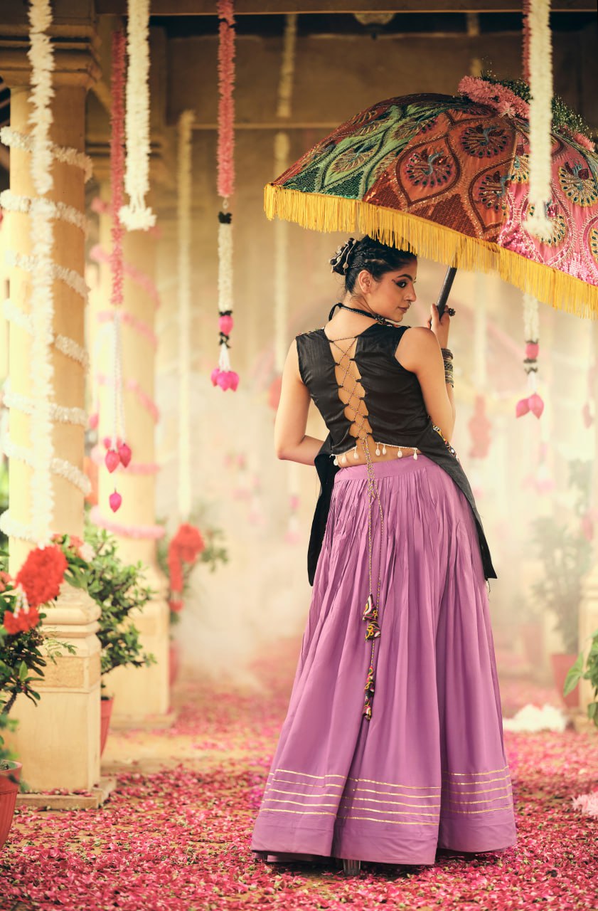 "Pehnava Jo Virasat Ban Jaye" β Premium Designer Lehenga Choli Set