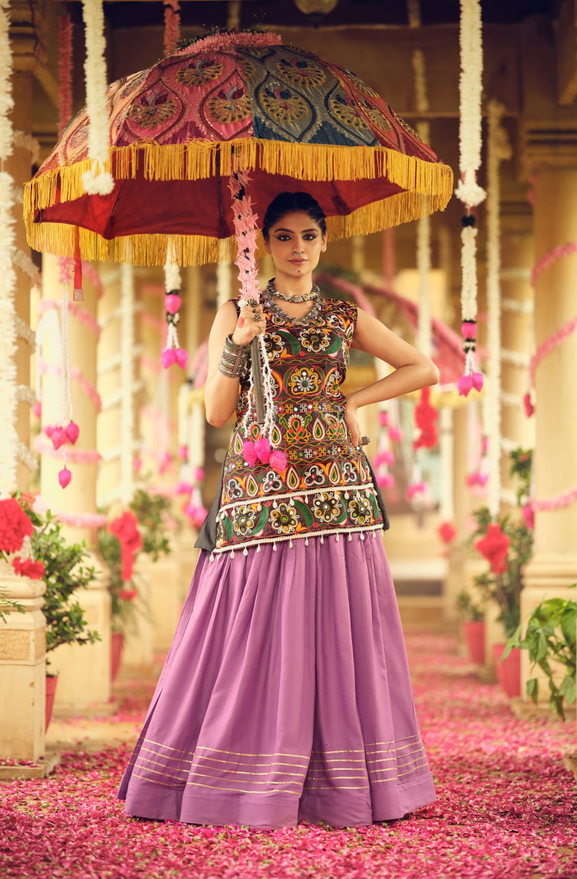 "Pehnava Jo Virasat Ban Jaye" β Premium Designer Lehenga Choli Set