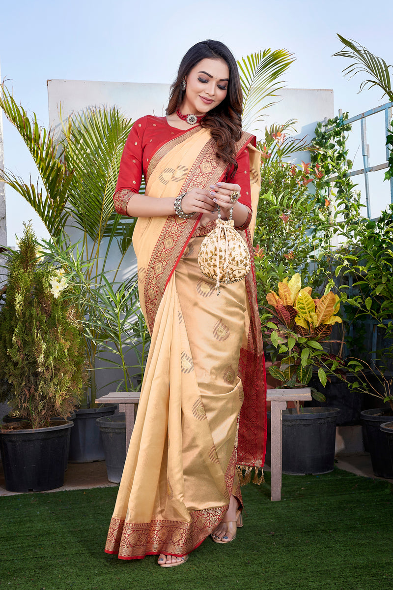 Exquisite Khicha Silk Saree with Pure Zari Weaving