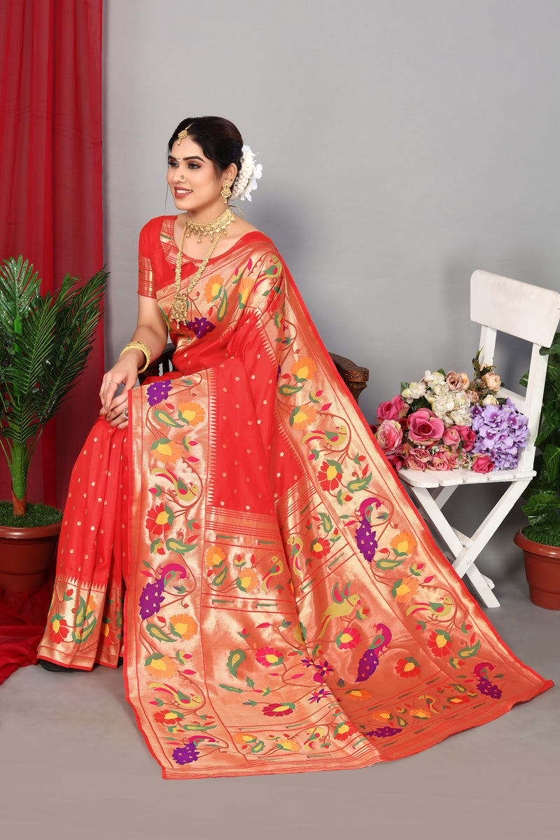 Unveil Luxury with Paithani Silk Sarees – Heavy Pallu & Zari Weaving