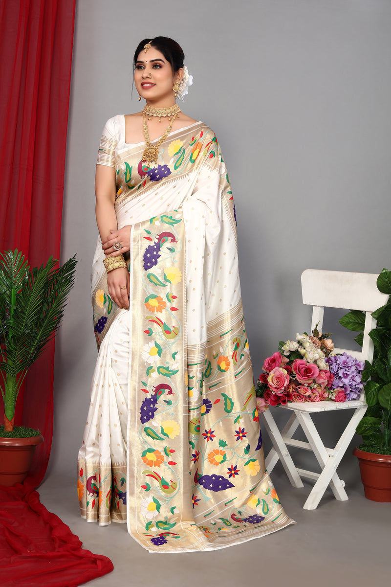 Unveil Luxury with Paithani Silk Sarees – Heavy Pallu & Zari Weaving