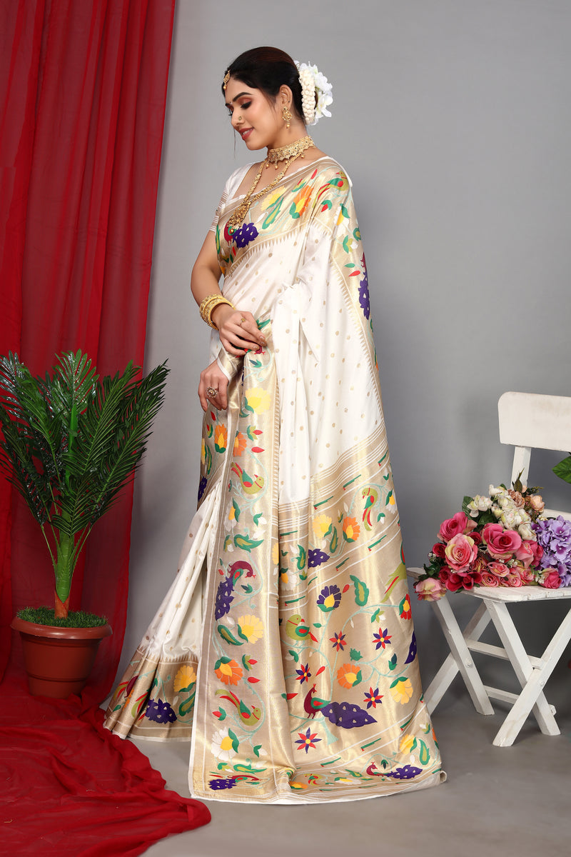 Unveil Luxury with Paithani Silk Sarees – Heavy Pallu & Zari Weaving