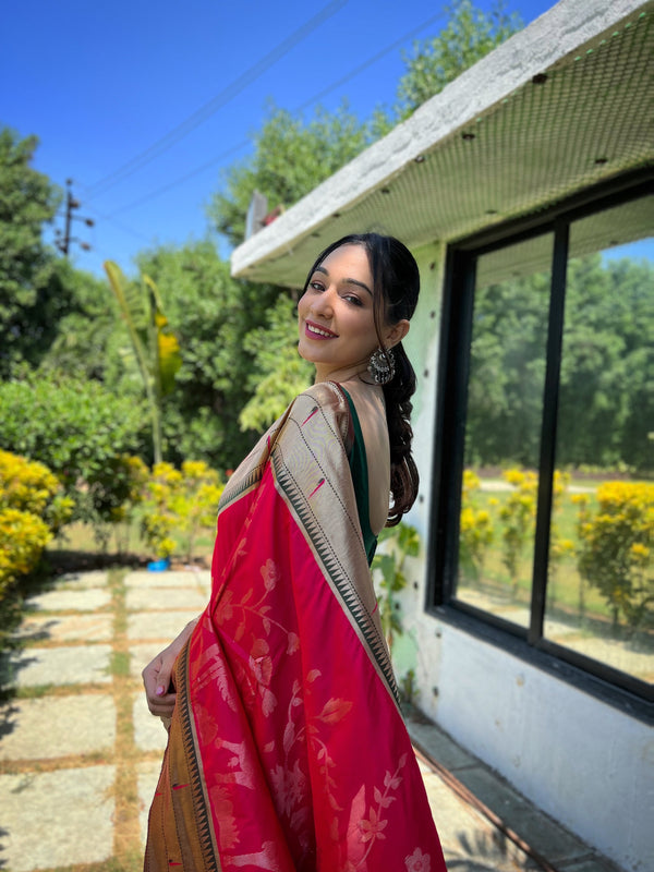 Flattering Paithani Silk Saree With Elegant Blouse Piece