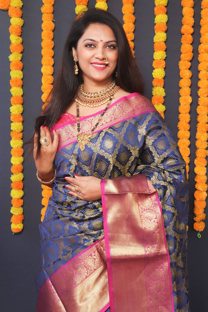 Floral Pattern Saree with Contrast Border