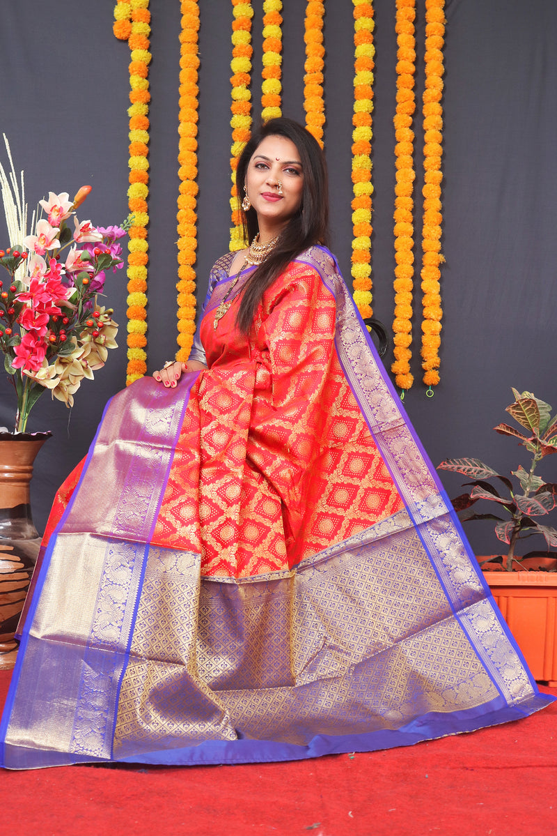 Floral Pattern Saree with Contrast Border