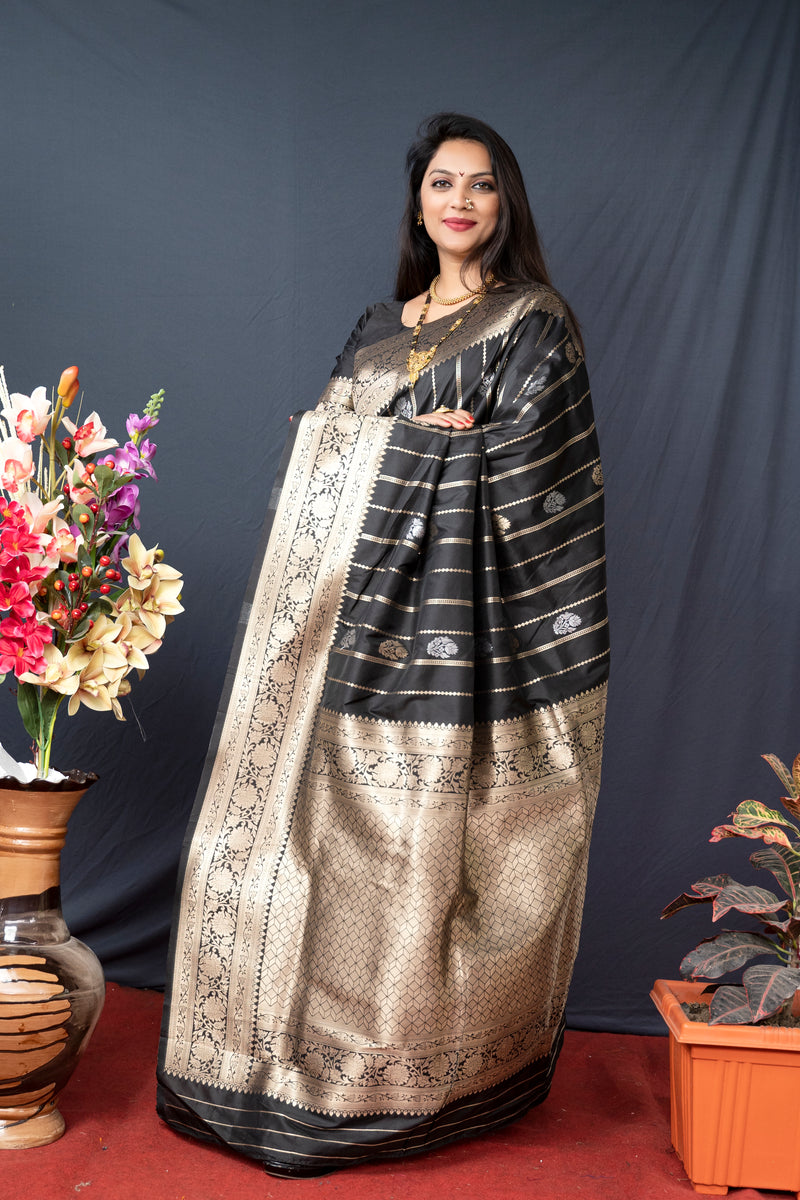 Black Soft Silk Maharashtrian Paithani Saree