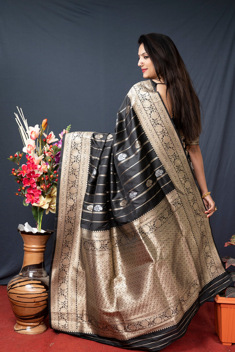 Black Soft Silk Maharashtrian Paithani Saree