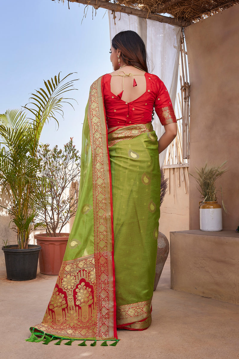 Exquisite Khicha Silk Saree with Pure Zari Weaving