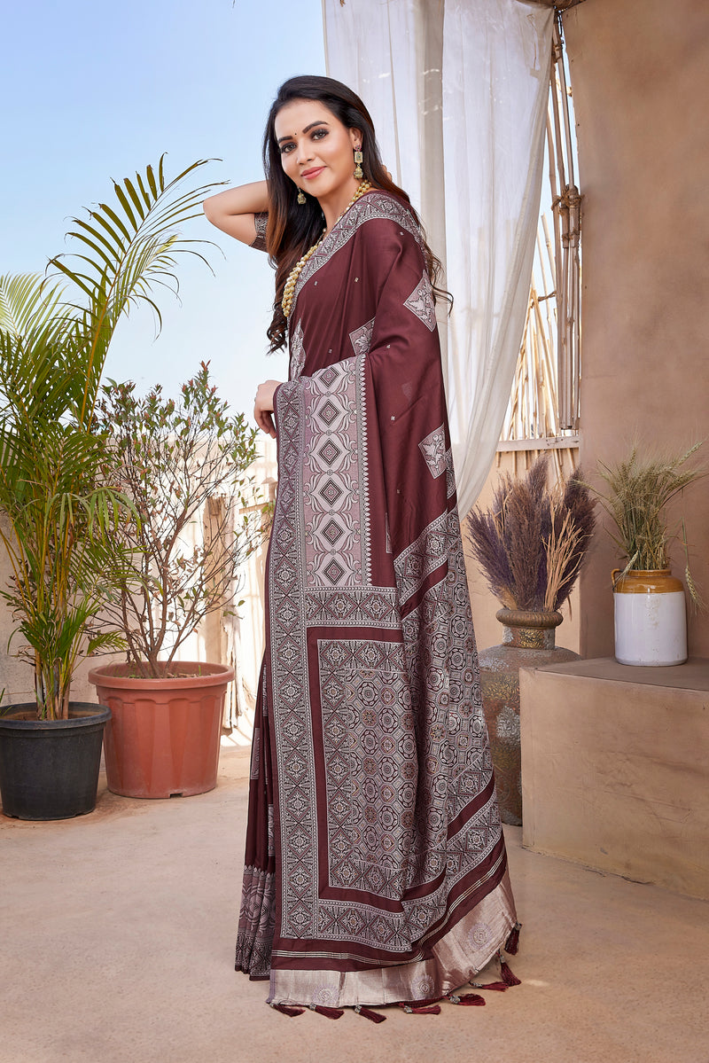 Pure Pethani Silk Saree with Exclusive Jacquard Weaving - Perfect for Parties & Festivals