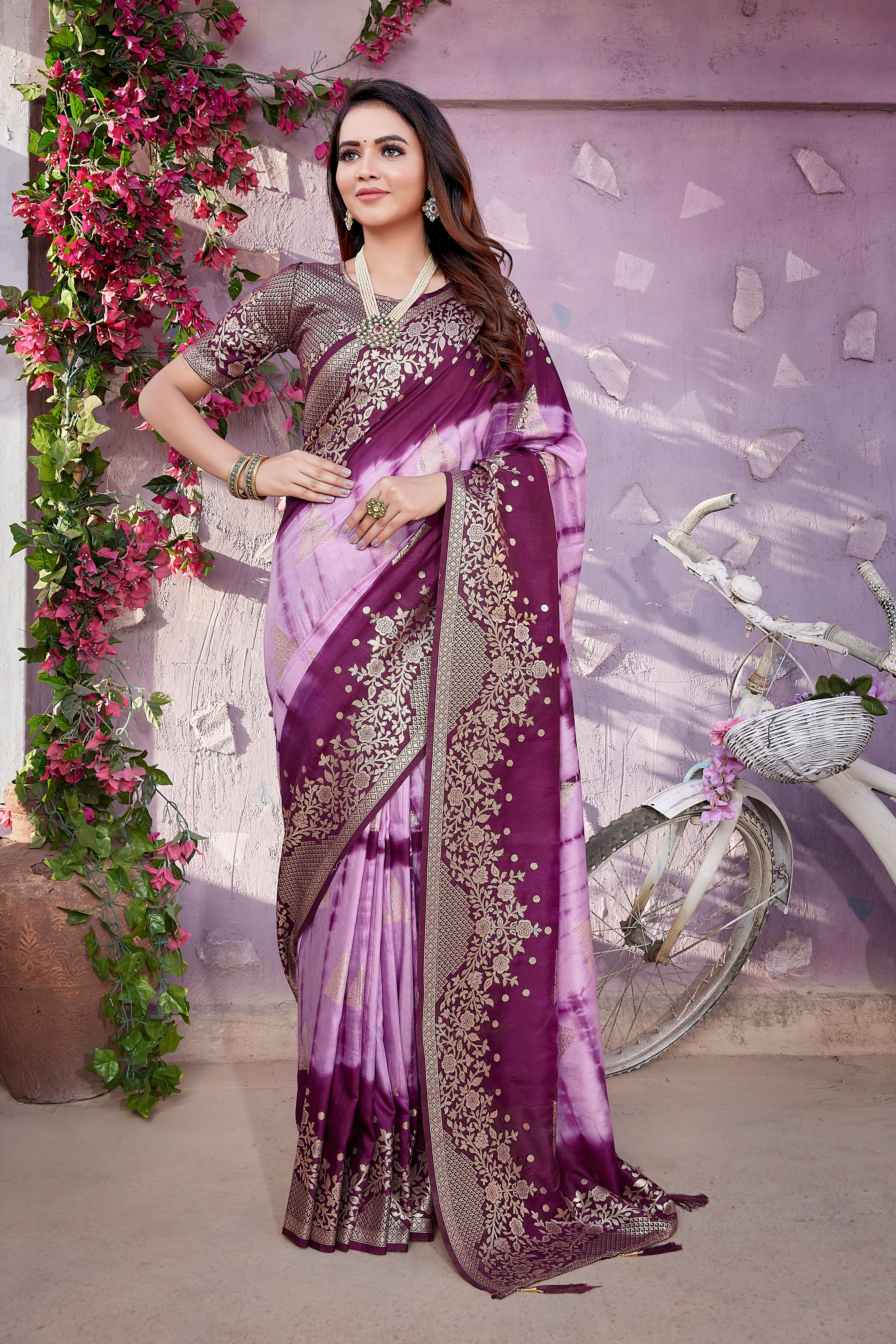 Luxurious Viscose Saree with Exclusive Jacquard Weaving