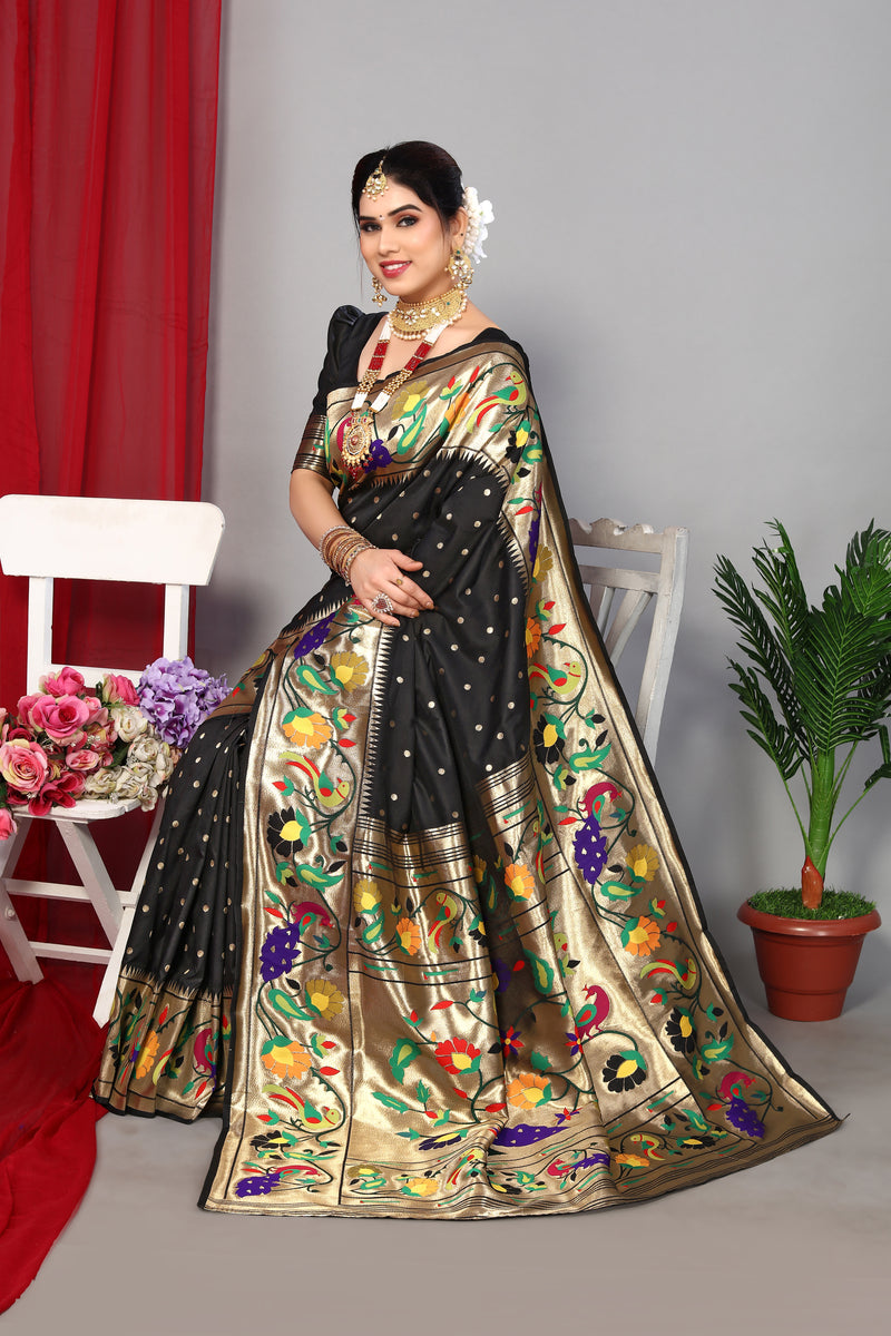 Unveil Luxury with Paithani Silk Sarees – Heavy Pallu & Zari Weaving