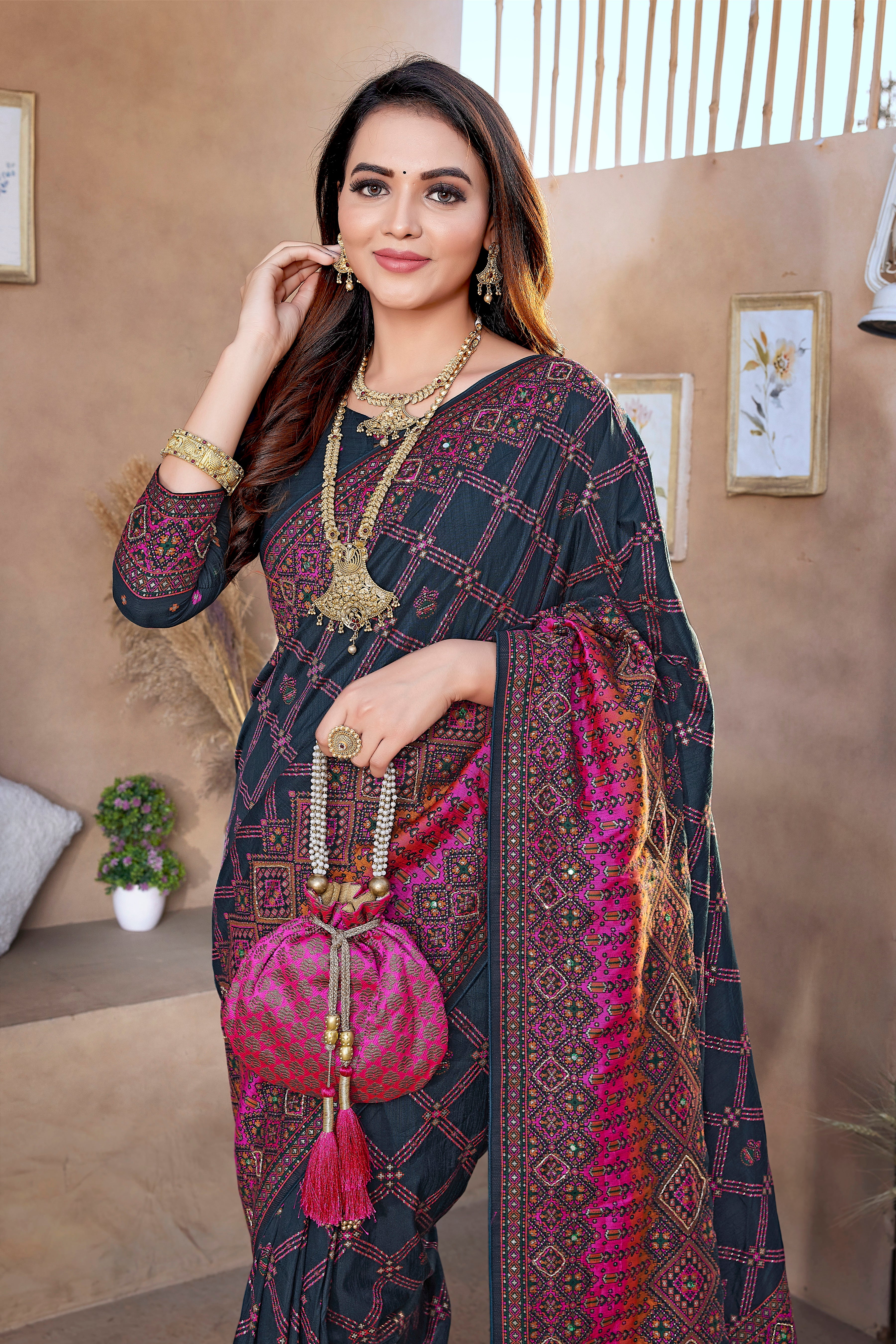 Handcrafted Jacquard Pasmina Saree