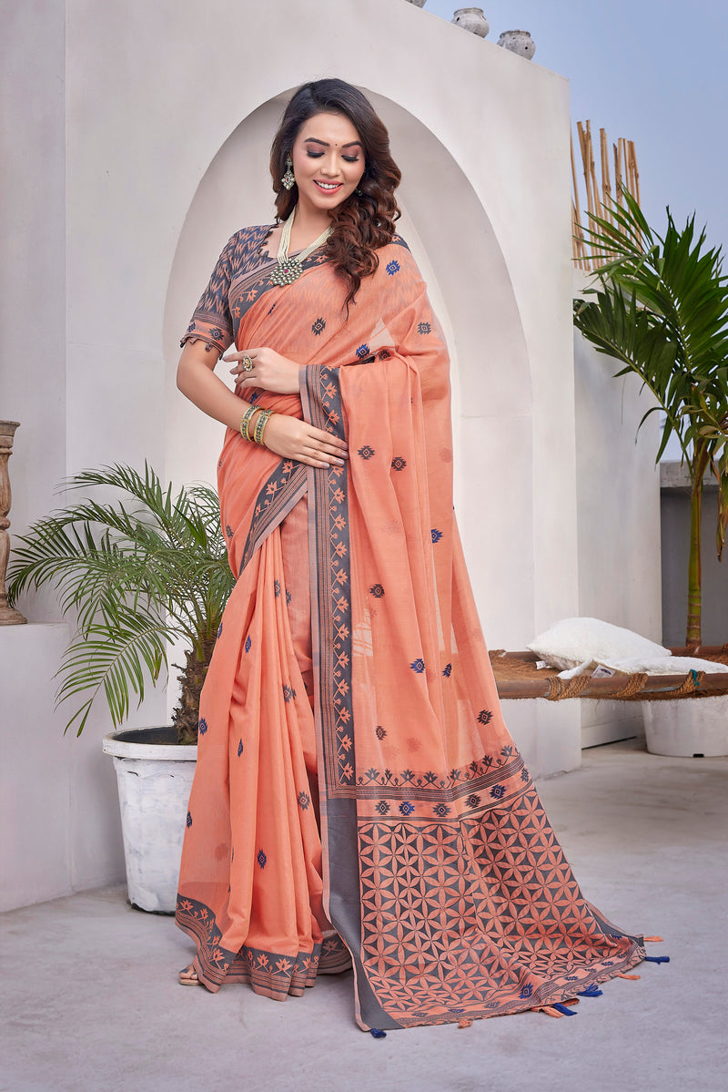 Exclusive Handloom Weaving Marvel: Elevate Tradition with Elegance