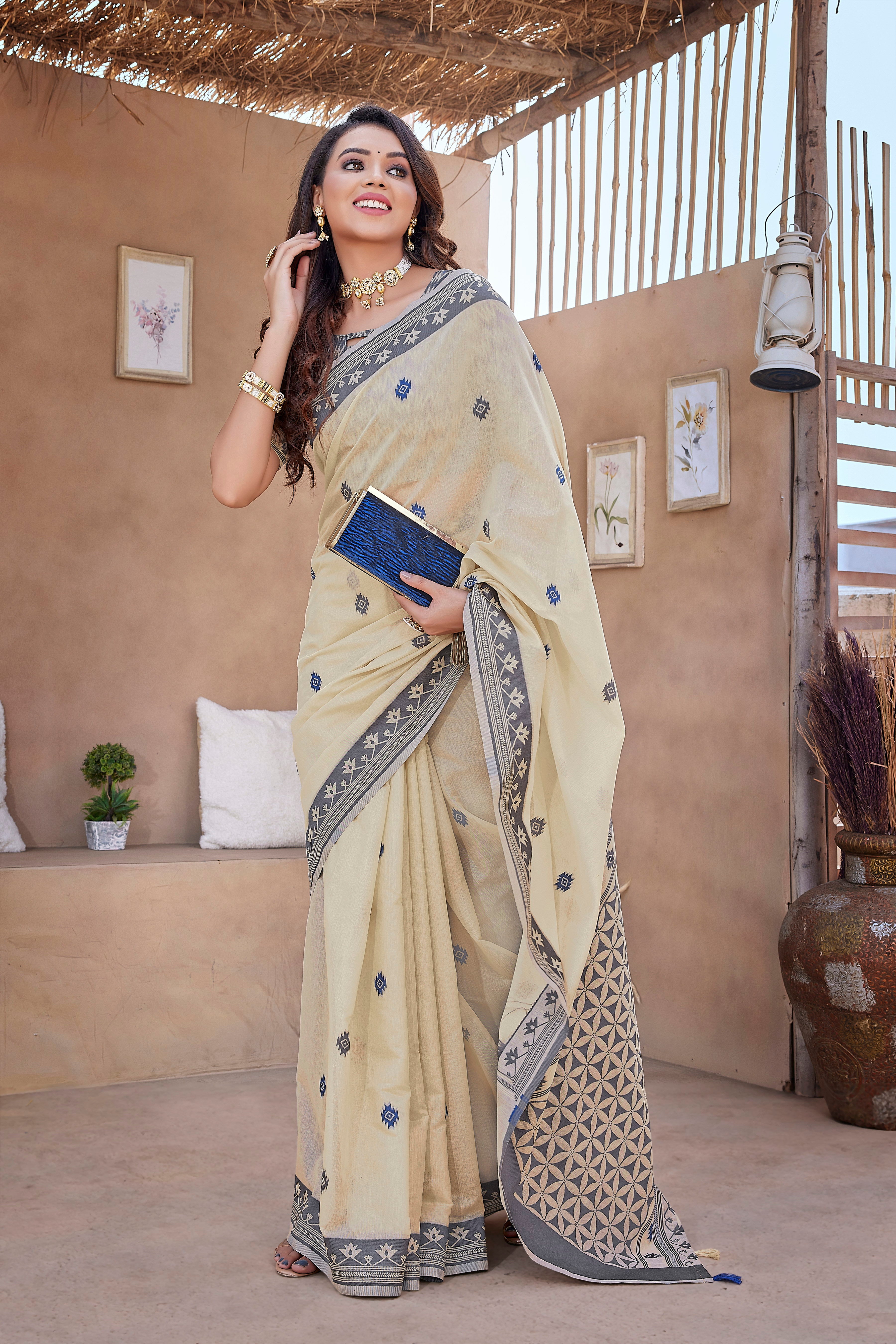 Exclusive Handloom Weaving Marvel: Elevate Tradition with Elegance