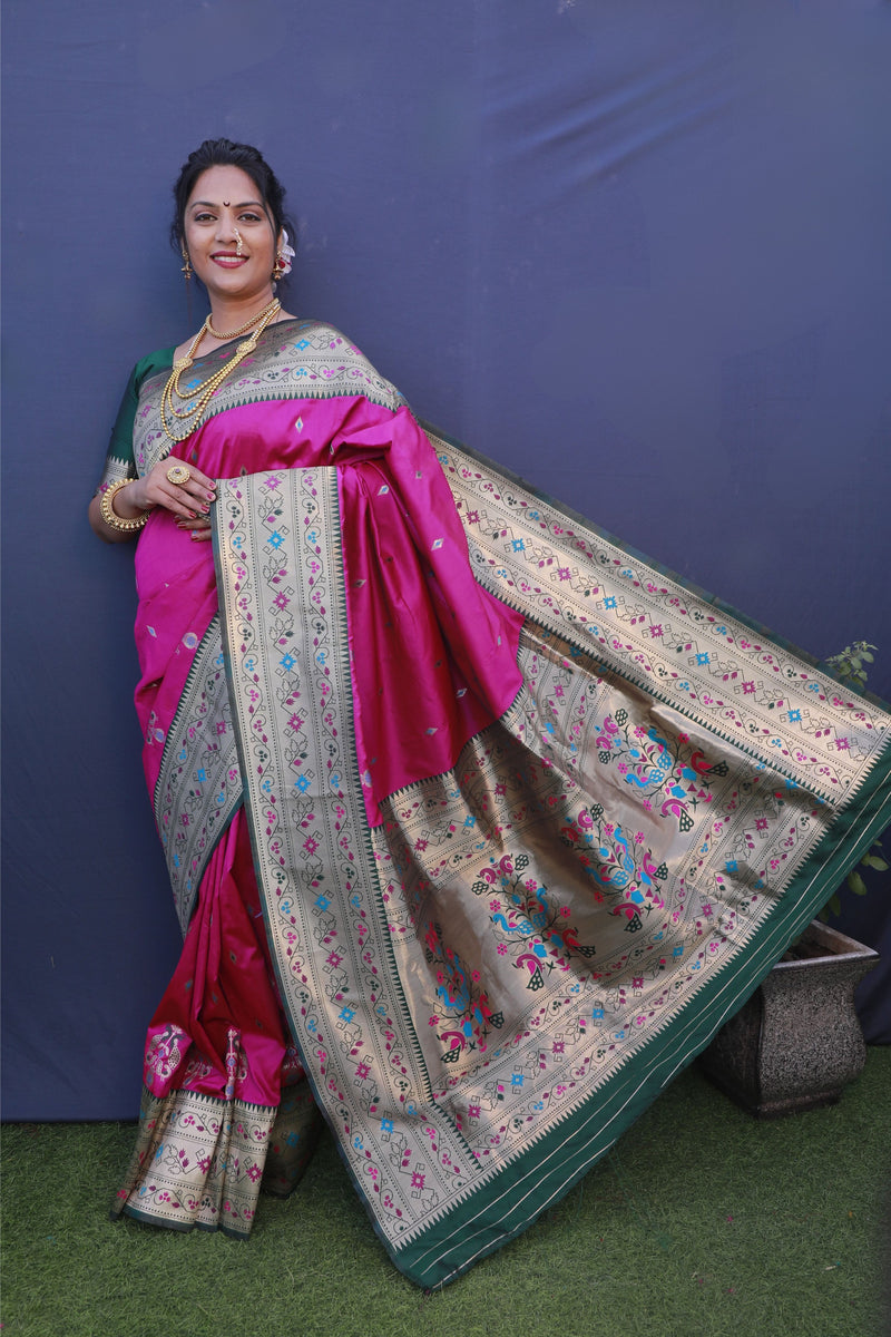 Paithani Saree - Traditional Handwoven Pallu with Rich Gold Zari Border