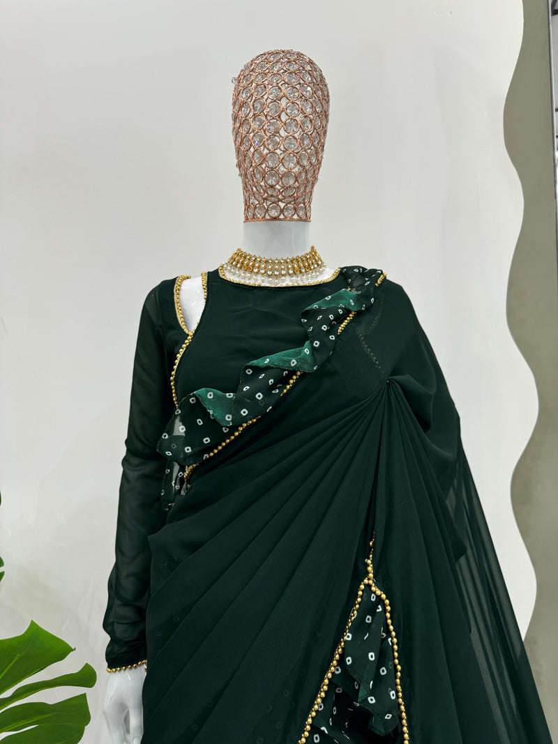 Plain blouse with lace
5.5 meter saree