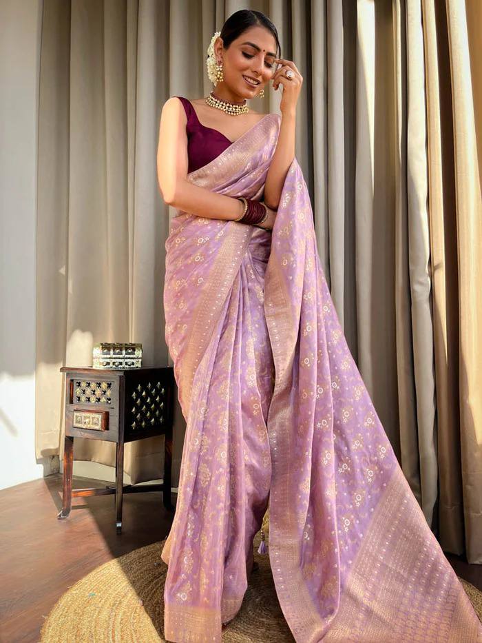 LAVENDER PURPLE PURE SOFT SILK SAREE WITH TWIRLING BLOUSE PIECE