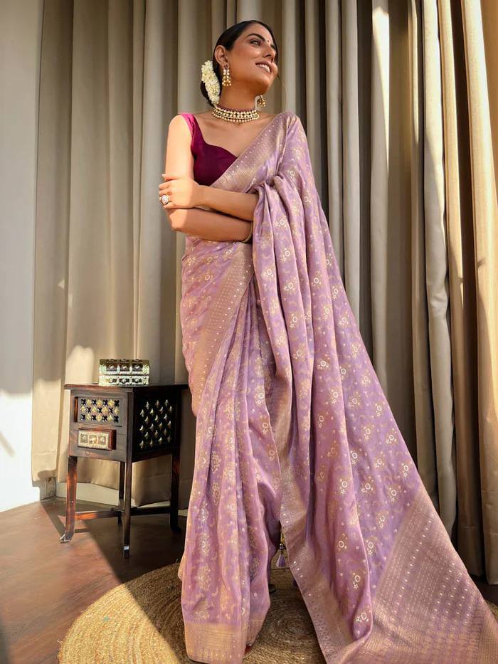 LAVENDER PURPLE PURE SOFT SILK SAREE WITH TWIRLING BLOUSE PIECE