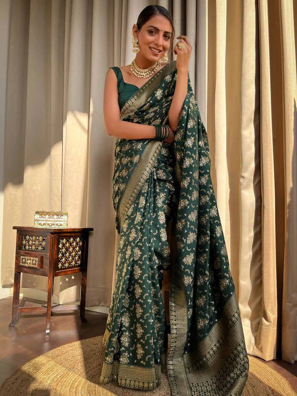 GREEN PURE SOFT SILK SAREE WITH TWIRLING BLOUSE PIECE