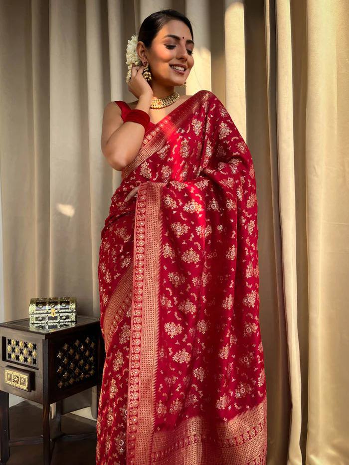 RED PURE SOFT SILK SAREE WITH TWIRLING BLOUSE PIECE