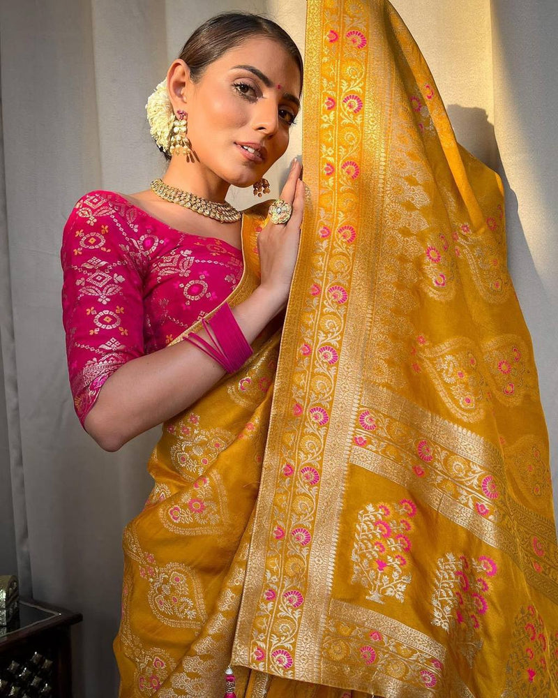 STUNNING YELLOW SAREE WITH HEAVY BROCADE BLOUSE