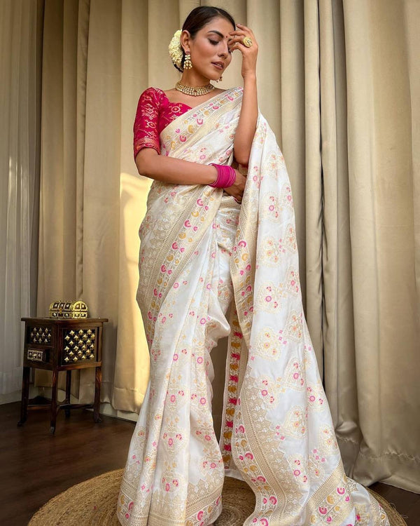 STUNNING WHITE SAREE WITH HEAVY BROCADE BLOUSE