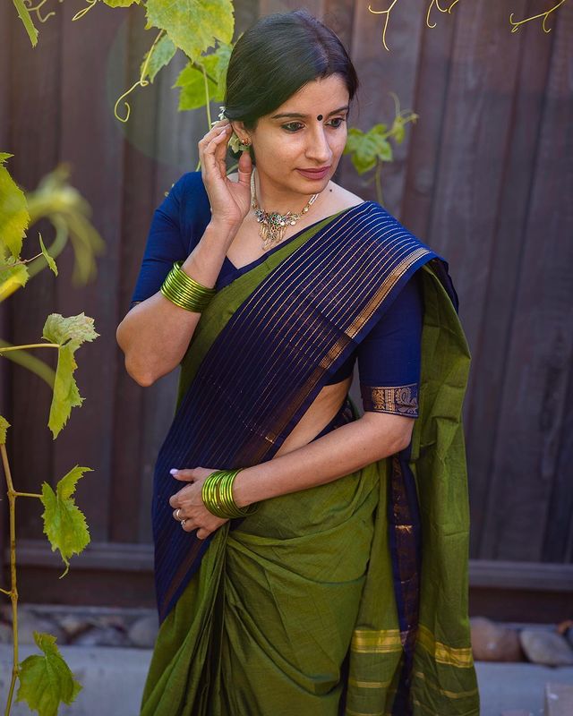 PARROT GREEN WITH ROYAL BLUE COMBINATION PURE SOFT SEMI SILK SAREE WITH ATTRACTIVE BLOUSE PIECE