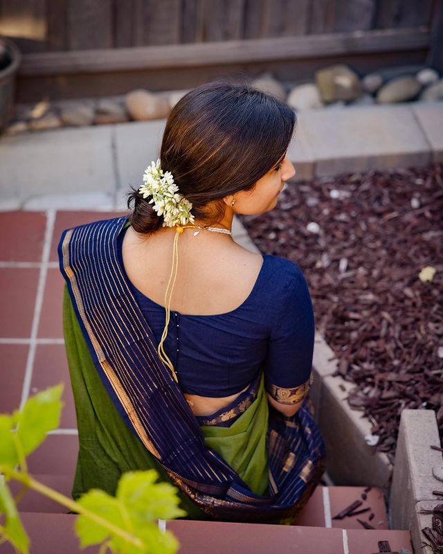 PARROT GREEN WITH ROYAL BLUE COMBINATION PURE SOFT SEMI SILK SAREE WITH ATTRACTIVE BLOUSE PIECE