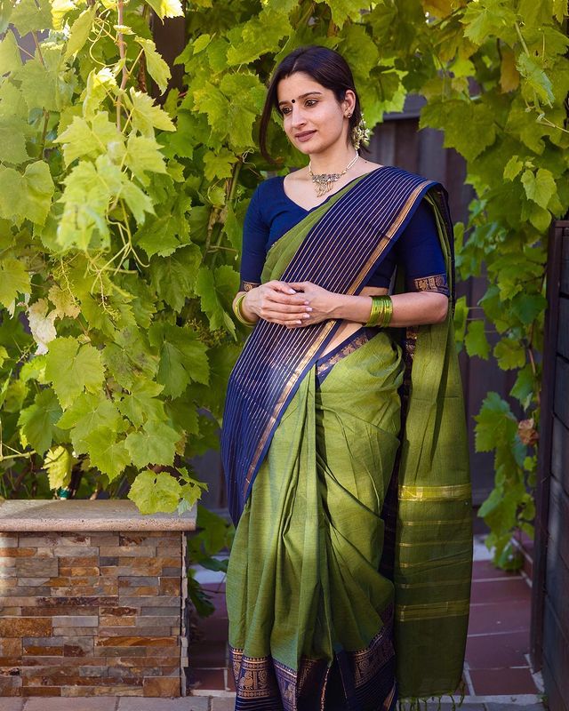 PARROT GREEN WITH ROYAL BLUE COMBINATION PURE SOFT SEMI SILK SAREE WITH ATTRACTIVE BLOUSE PIECE