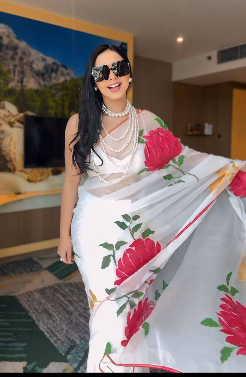 "Effortless Elegance: Ready to Wear Georgette Silk Saree in 1 Minute"