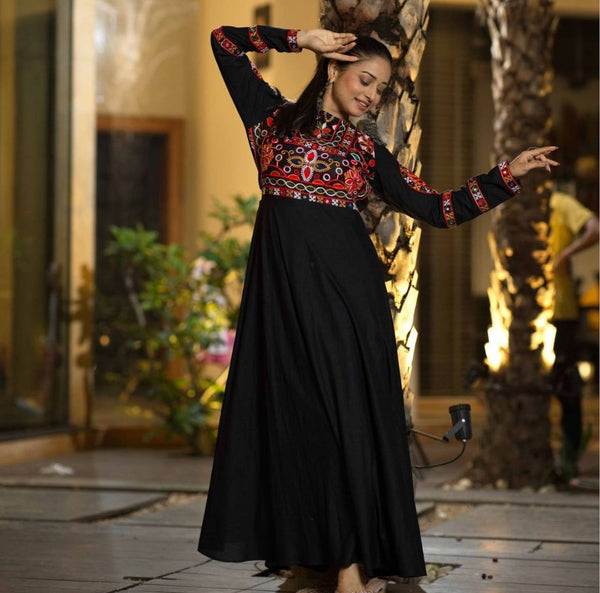 Navratri Special Black Gamathi Work Gown