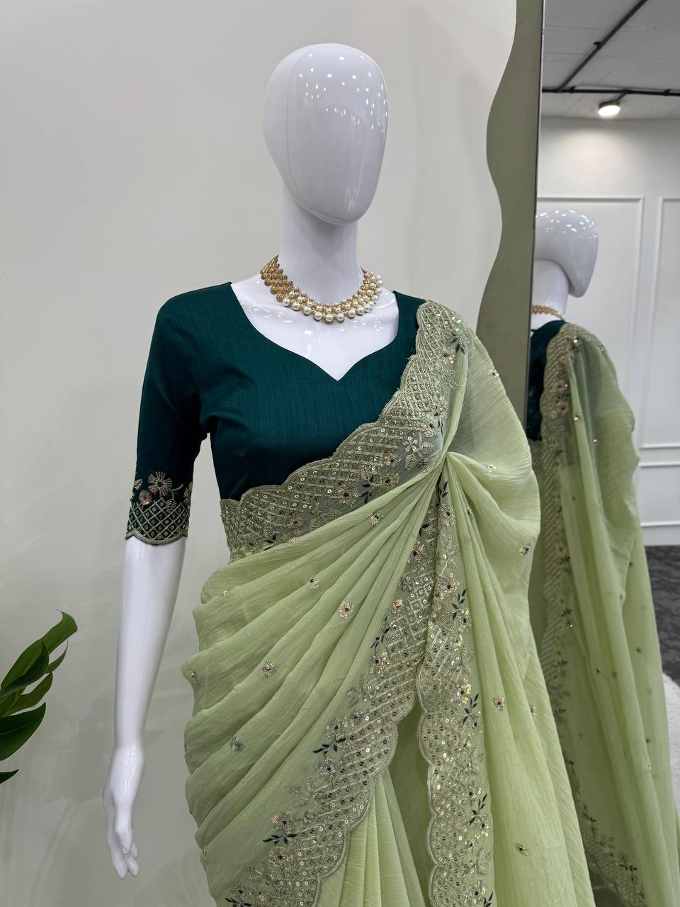 Elegant Designer Crunchy Silk Saree