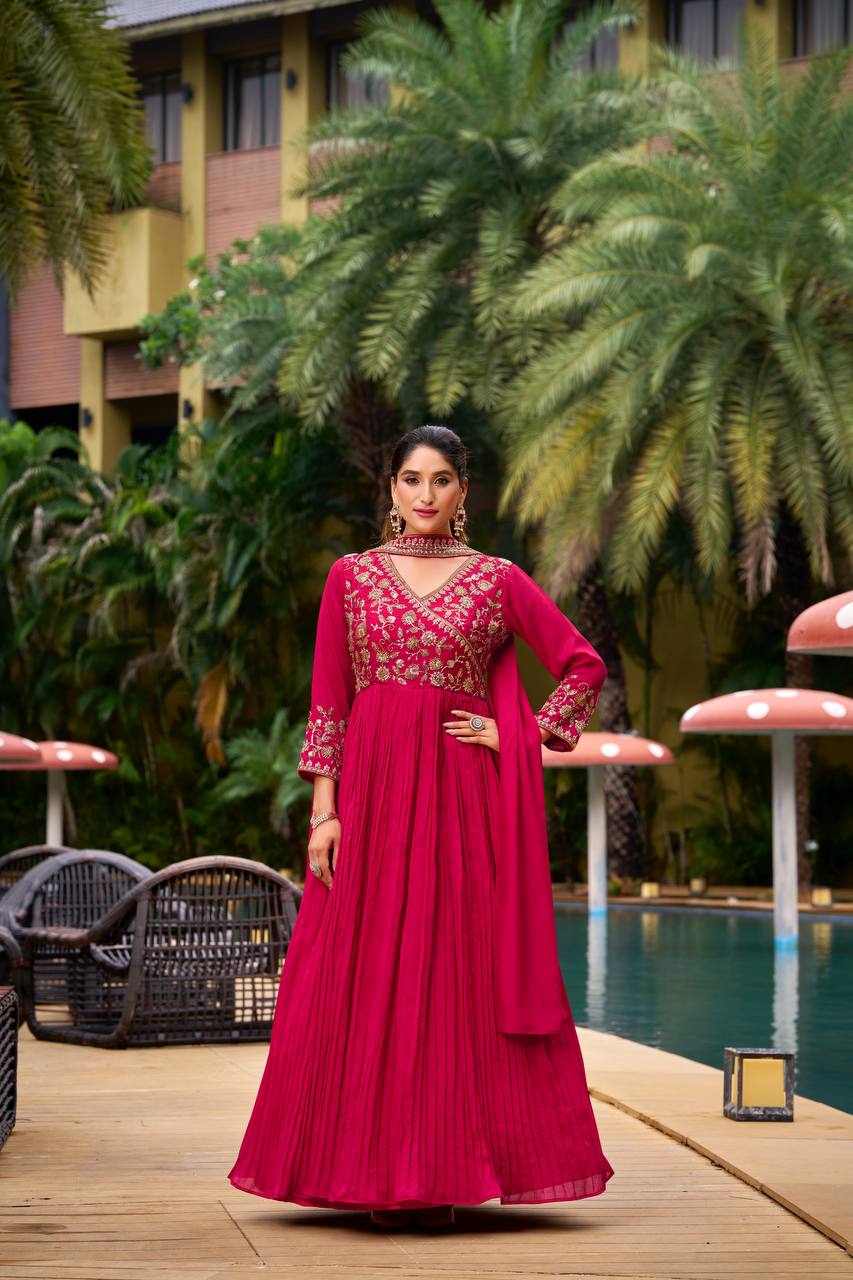 Gulnaar Blooming Vichitra Embroidered Kurti Pant Dupatta Set