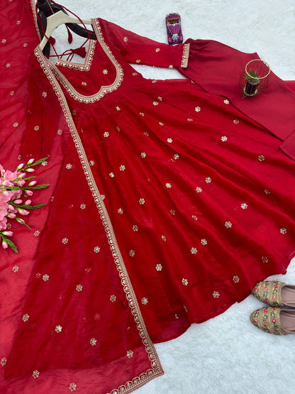 Premium Heavy Fandy Silk Gown Set with Embroidered Dupatta & Pant